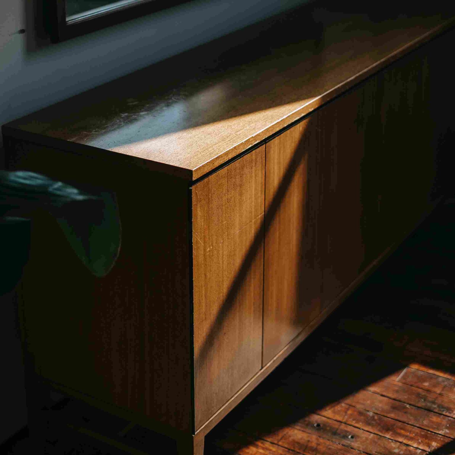 Sideboard aus Holz